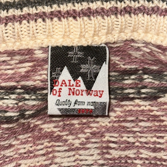 Dale of Norway Sweater Cardigan. Original Dale Classic - Picture 3 of 3